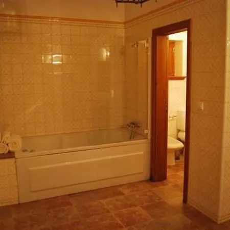 Mae D'agua بيت ضيافة ميرانديلا
